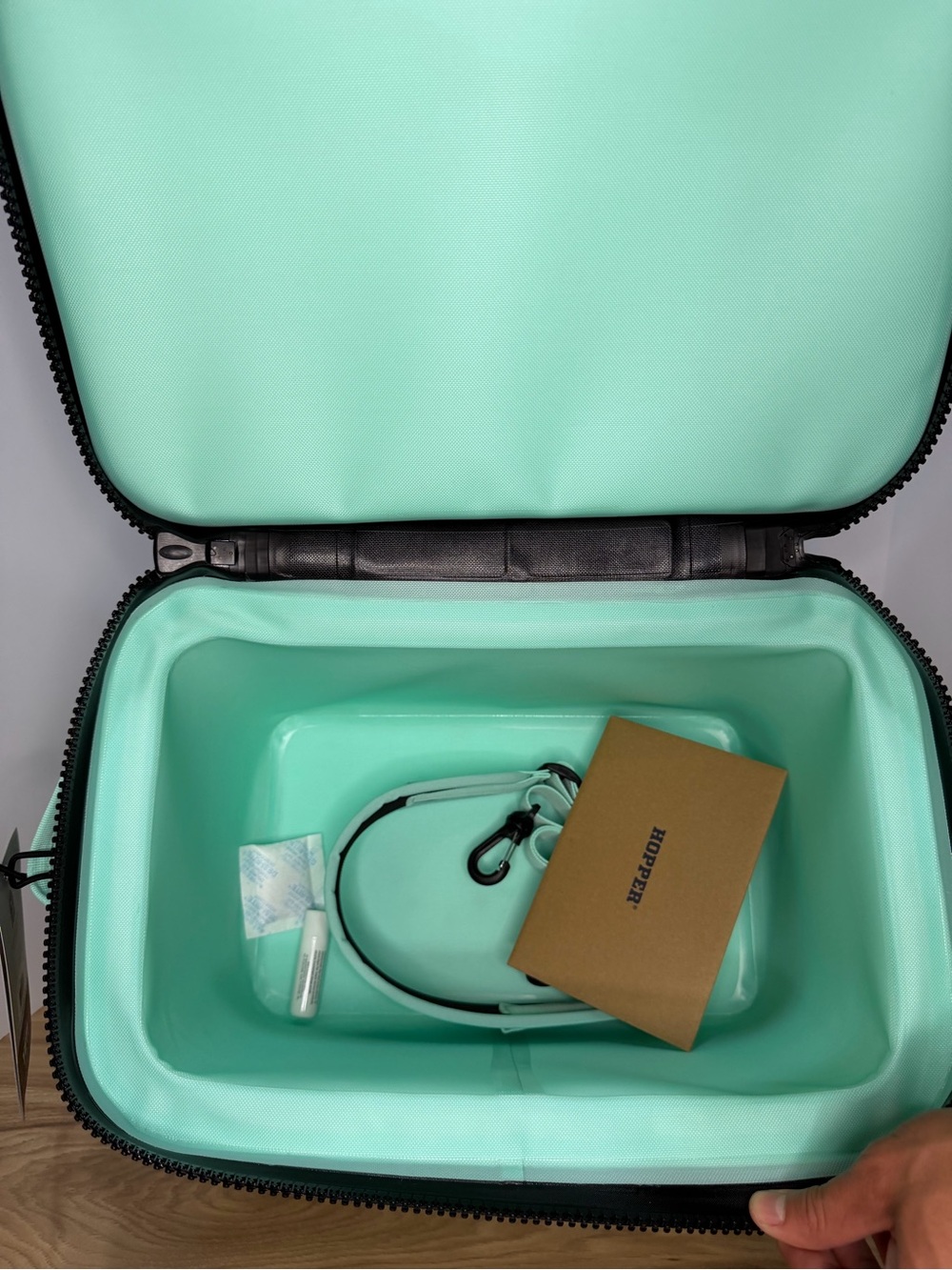 YETI Hopper Flip 18 – Seafoam NWT - Picture 9 of 9
